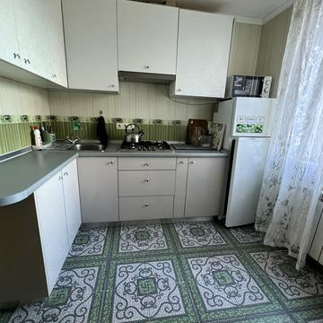 Михайла Котельникова вул., 25