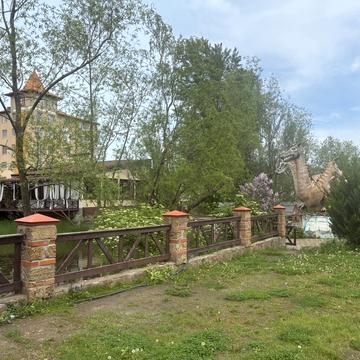 Новоолександрівська вул., (Будинок 1)