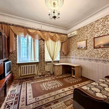Леваневців вул., 25/2