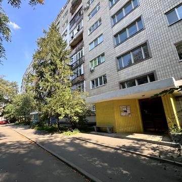 Михайла Грушевського вул., 34-А