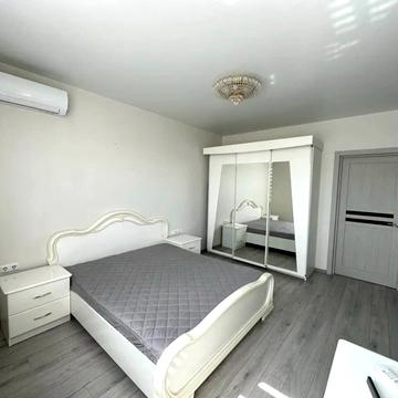 Освіти вул., 16