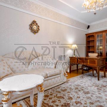 Тарасівська вул., 3
