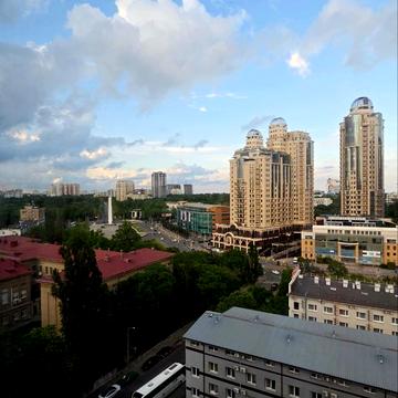 Сонячна вул., 1б