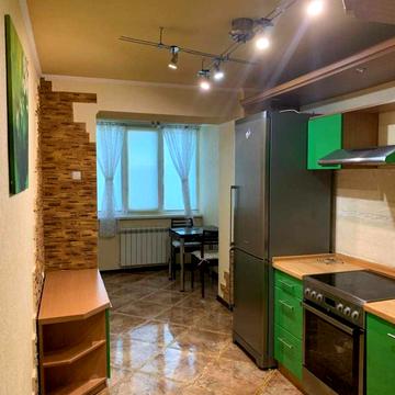 Сортувальна вул., 4