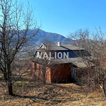 І.Франка, 3