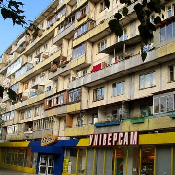 Чорнобильська вул., 3