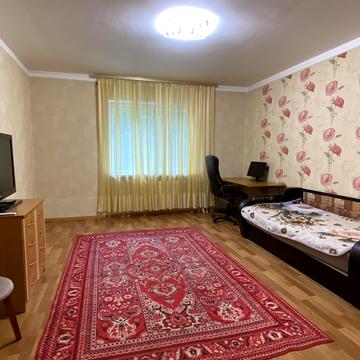 Коцюбинського вул., 8