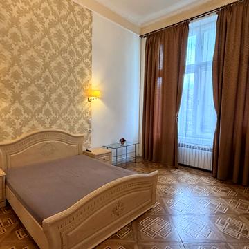 Миколая Коперника вул., 5