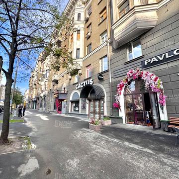 Павлівський майдан пл. (Рози Люксембург майдан), 8