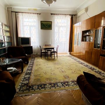 Шота Руставелі вул., 20