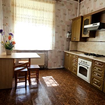 Кропивницького вул., 33