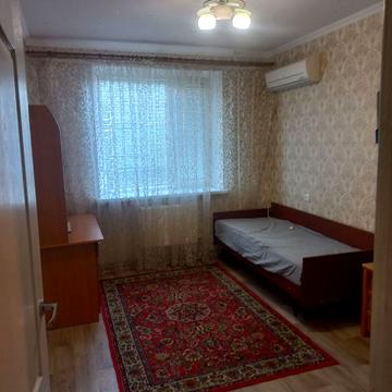 Незалежності вул. (Космонавта Попова), 26 к2