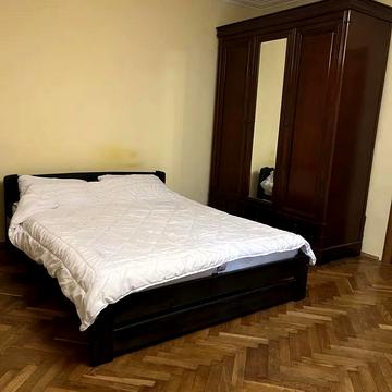 Героїв Майдану вул. (Гвардійська), 20
