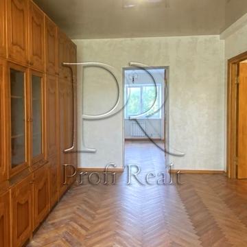 Митрофана Довнар-Запольського вул., 4-Б