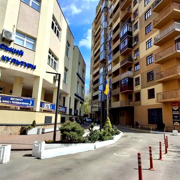 Євгена Коновальця вул. (Щорса), 36-Е