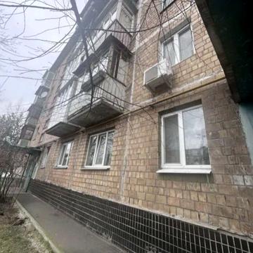 Мілютенка вул., 42-А
