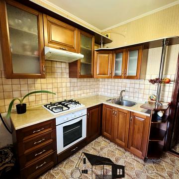 Збройних Сил України вул. (Інтернаціоналістів), 63-Б