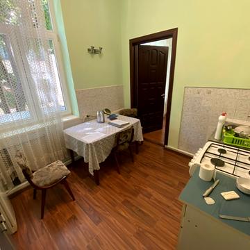 Лемківська вул., 5