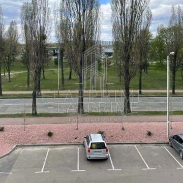 Святошинська вул., 50