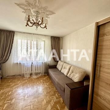 Незалежності вул., 13