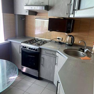 Гвардійців-Широнінців вул., 21а