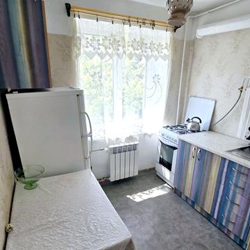 Князя Романа проїзд, 4