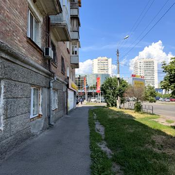 Припортова вул. (Героїв Сталінграда), 25