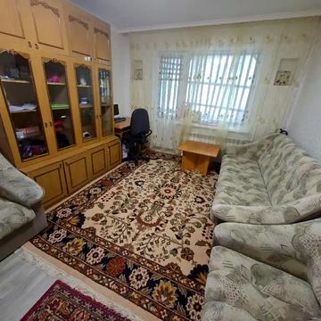 Героїв просп., 23