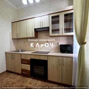 Степана Бандери вул., 2/62