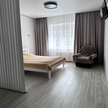 Буковинська вул., 3