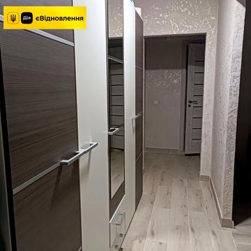 Айвазовського вул., 33