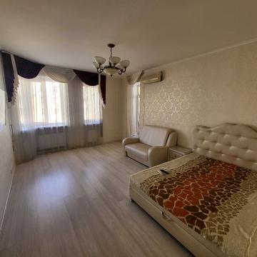 Зоопаркова вул., 1