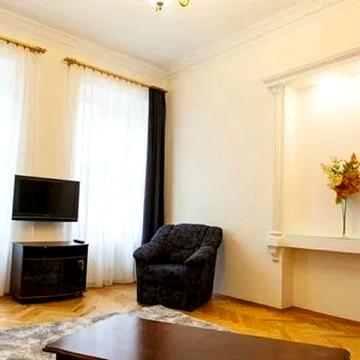 Івана Огієнка вул. (), 7