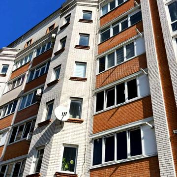 Красносільського вул., 37