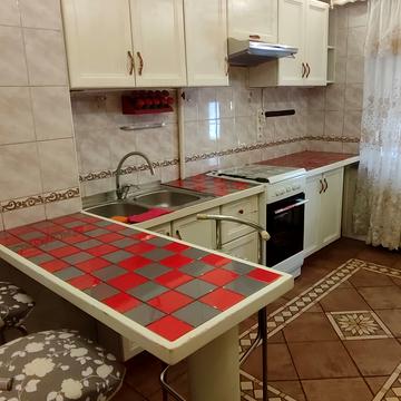 Паркова вул., 76