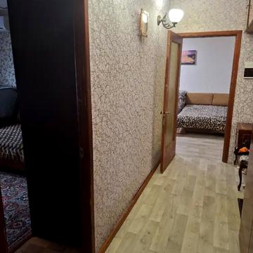 Героїв просп., 23