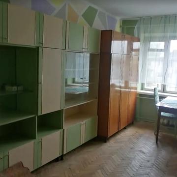Дозвільна вул., 1