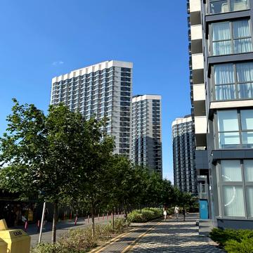 Миколи Бажана просп., (Будинок 8)