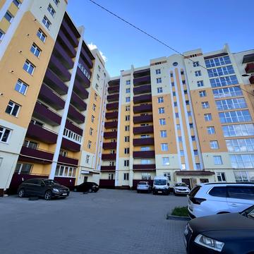 Героя України Дмитра Крамара вул., (Будинок)