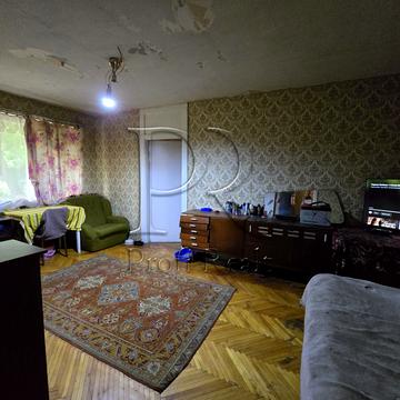 Миколи Василенка вул., 4