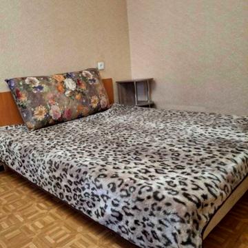 Варненська вул., 2/2