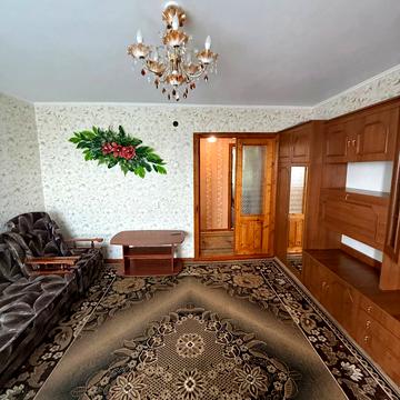 Степана Бандери вул., 49
