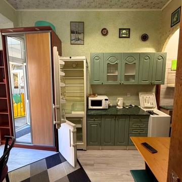 Академіка Романа Кучера вул., 8