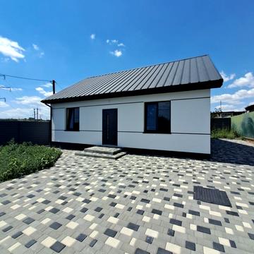 Комарова