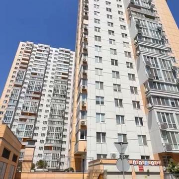Середньофонтанська вул., 35