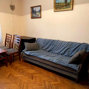 Павла Тичини вул., 23