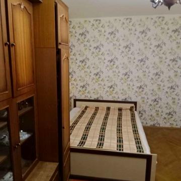 Академіка Заболотного вул., 32