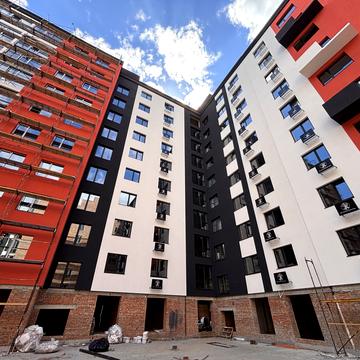Степана Бандери вул., (Будинок 1)