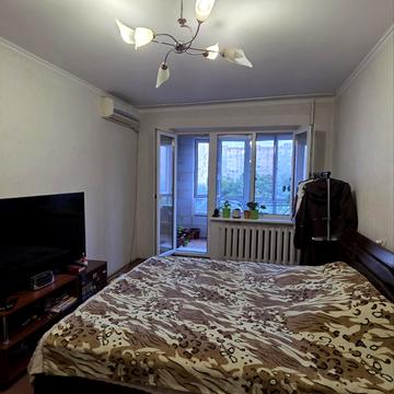 Євгена Чикаленка вул., 69