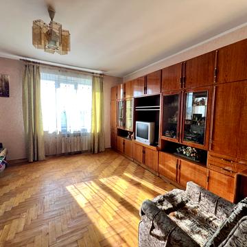Злуки просп., 33